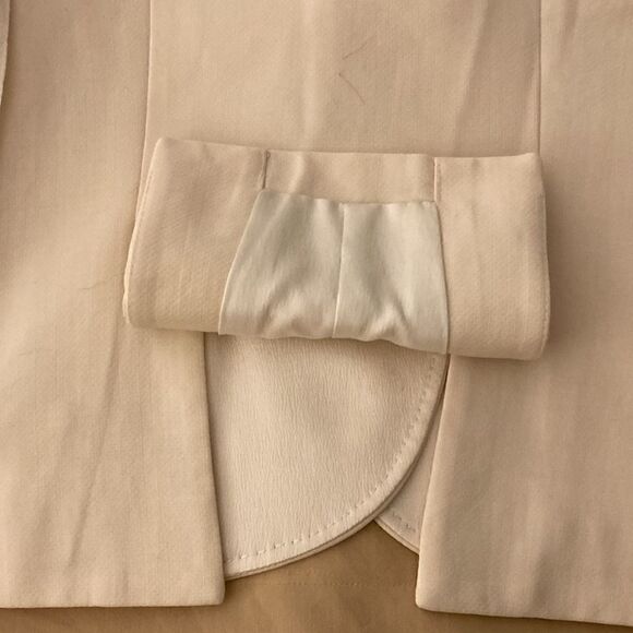 DVF Little M Double Breasted Jacket with Ribbon & Stitching detail. Size XS (0). - Picture 6 of 10